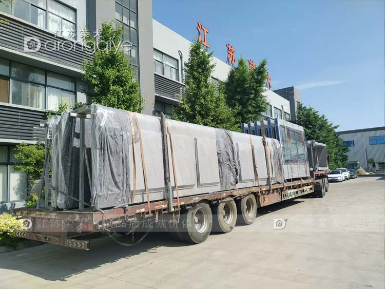 浙江智能公交站臺(tái)第三批裝車完成發(fā)貨